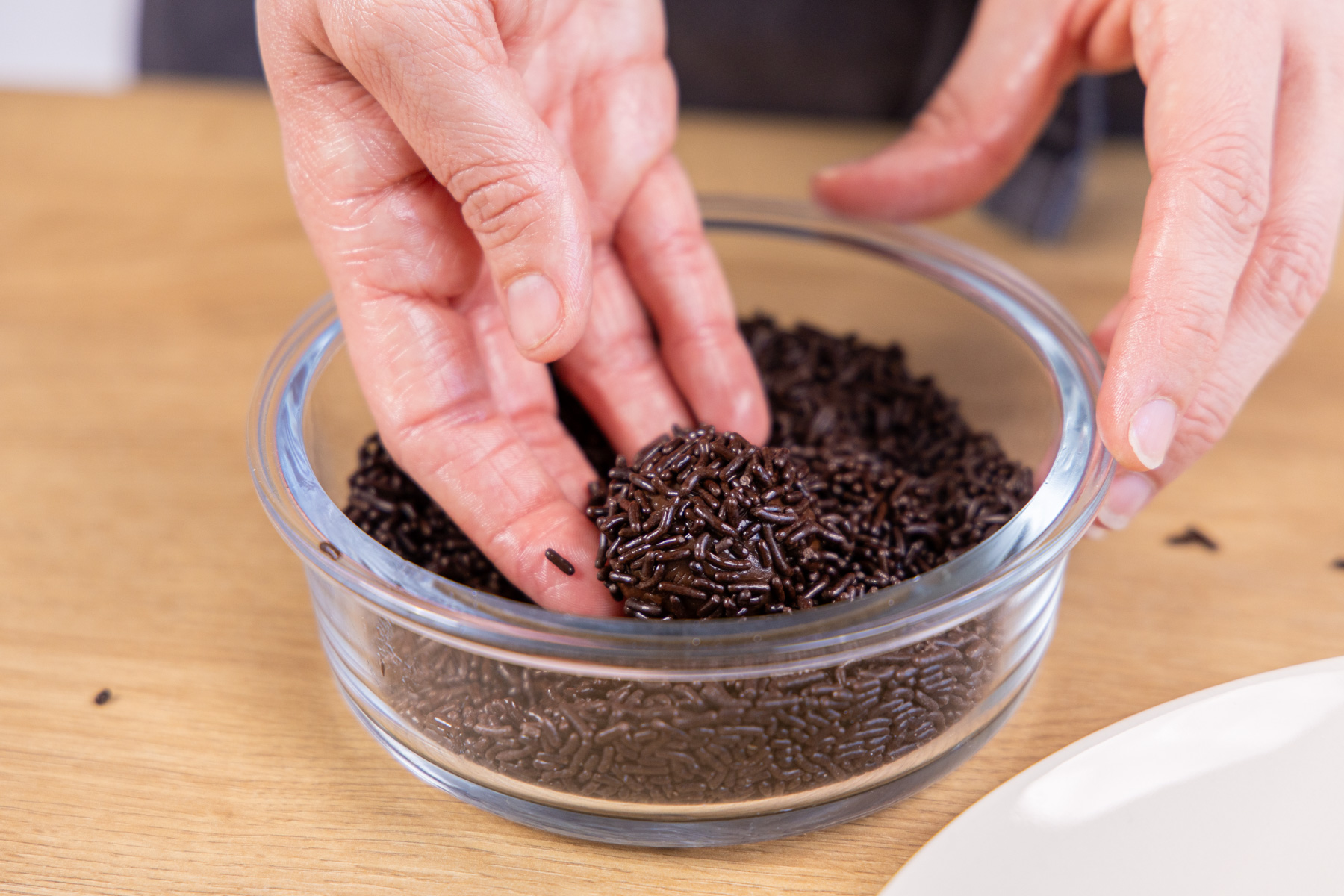 Brigadeiros: Original-Rezept für die brasilianische Trüffelpraline