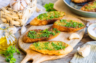 Knoblauchbrot wie beim Griechen aus der Pfanne