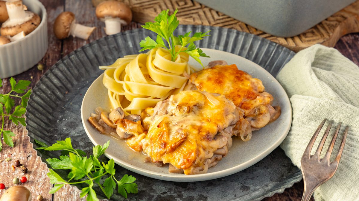 Überbackene Rahmschnitzel aus dem Ofen