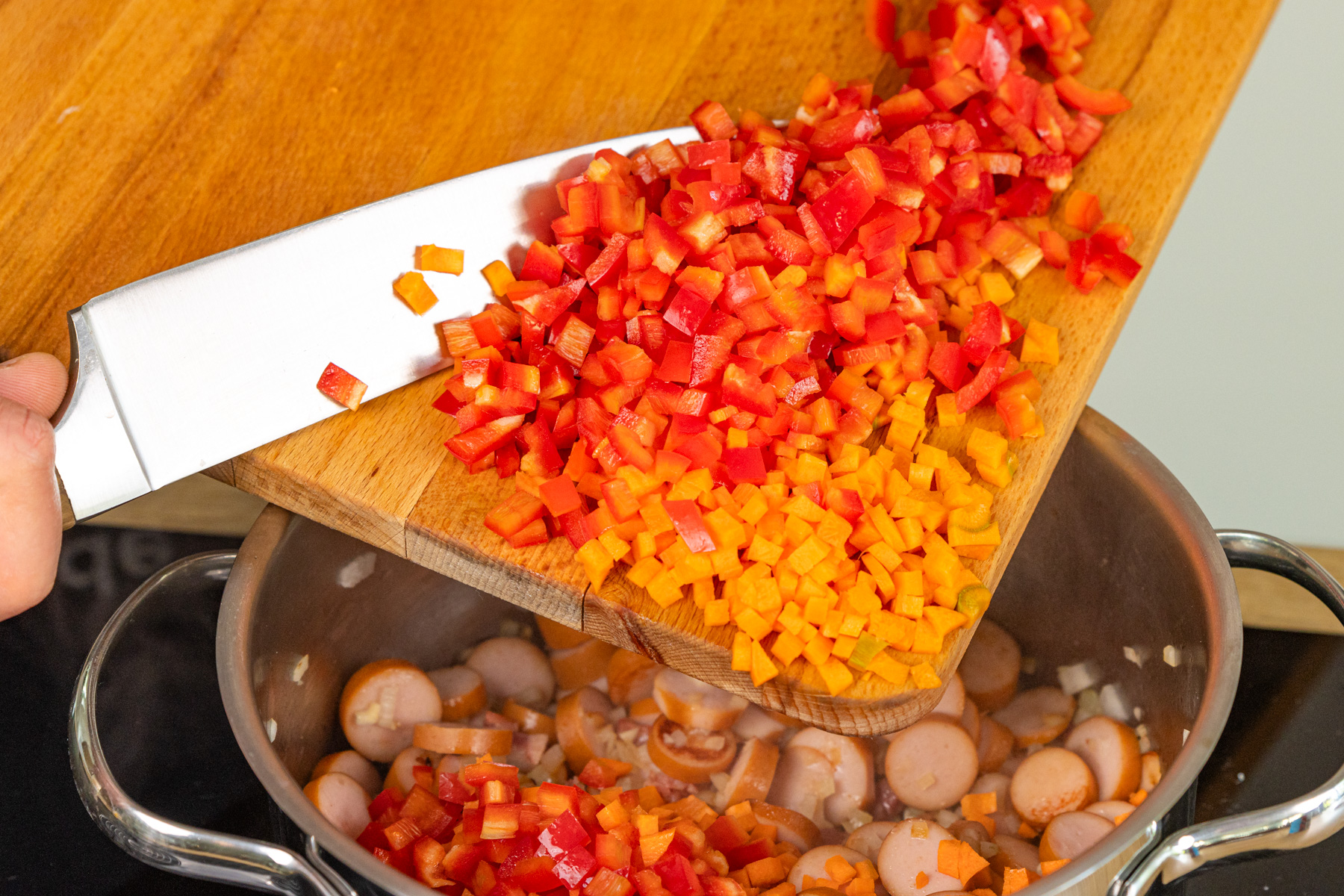 Wurstgulasch nach Omas Rezept Wurstgulasch nach Omas Rezept