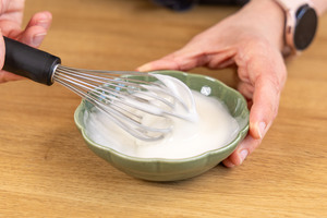 Zuckerguss anrühren