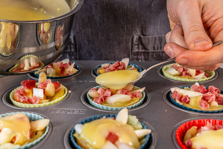 Sauce Hollandaise dazugeben