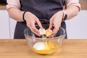 Eier dazugeben