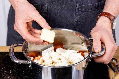 Karotten und Bluemnkohl in Butter dünsten