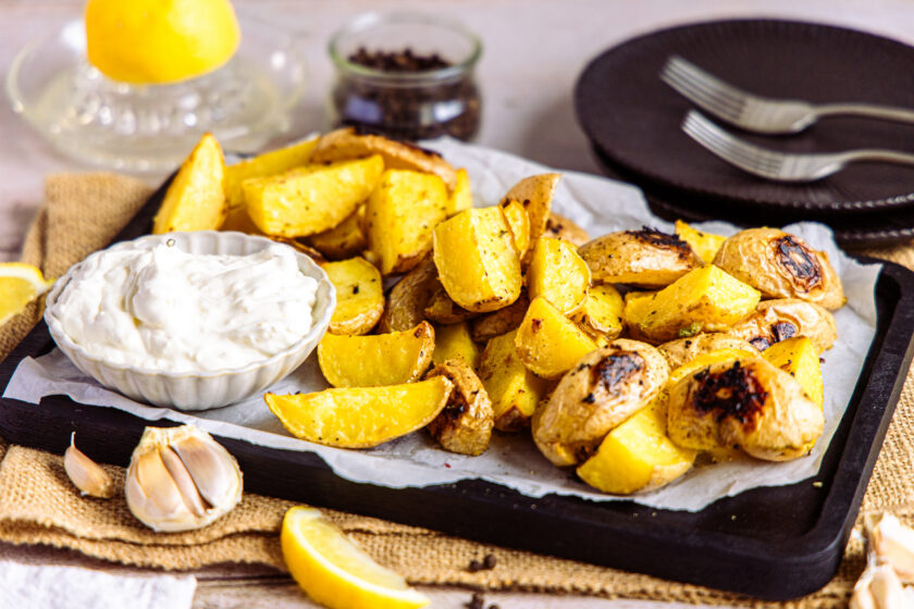 Knoblauchkartoffeln mit Schmand und Zitrone