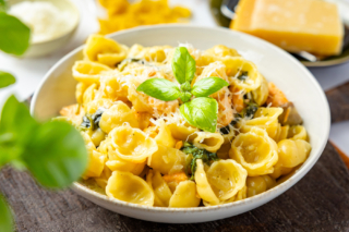 One Pot Spinat Lachs Pasta