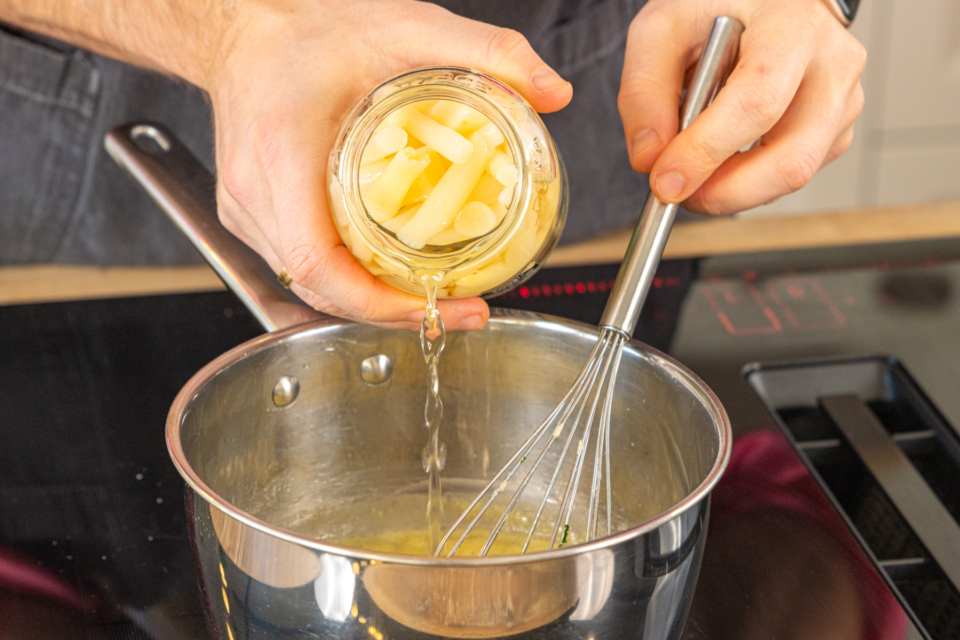 Schwarzwurzeln aus dem Glas zubereiten