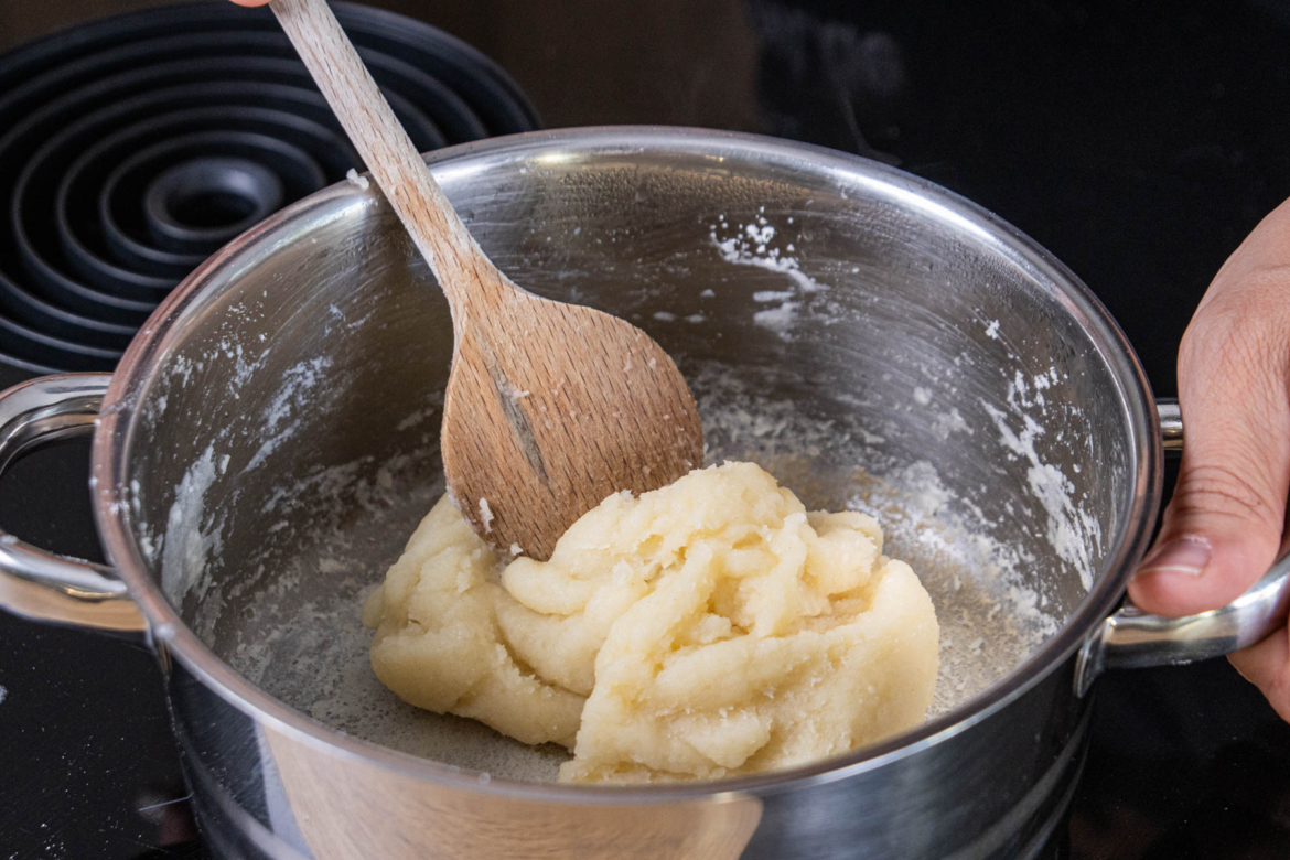 Windbeutel mit Sahne: das Grundrezept Windbeutel mit Sahne: das Grundrezept
