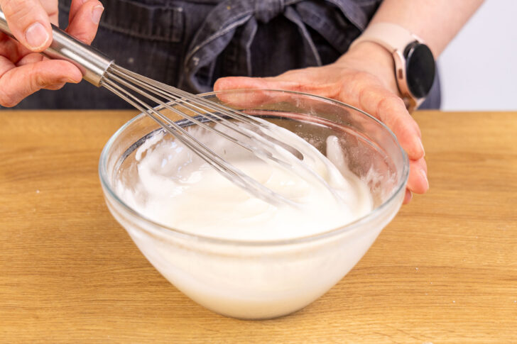 Zuckerguss anrühren