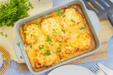 Zwiebel-Sahne-Schnitzel mit Zwiebelsuppe topdown