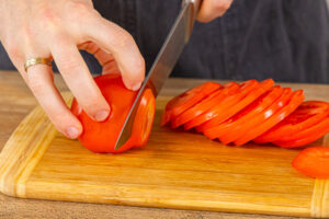 Tomaten schneiden