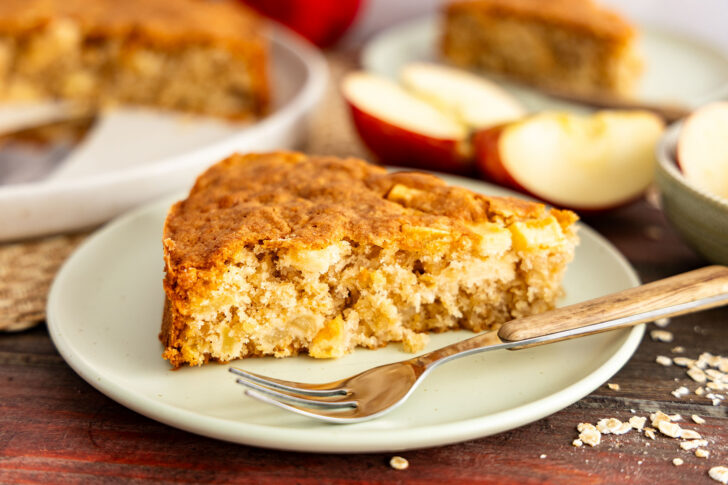 Apfel-Haferflocken-Kuchen: saftig & lecker