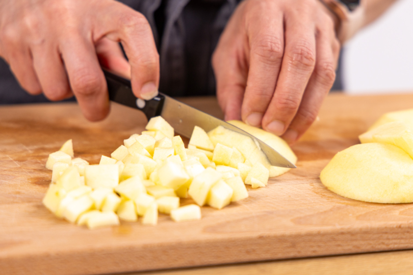 Äpfel würfeln