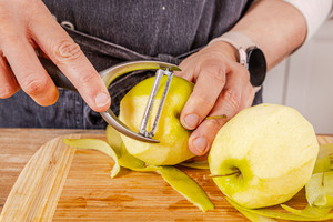 Äpfel schneiden
