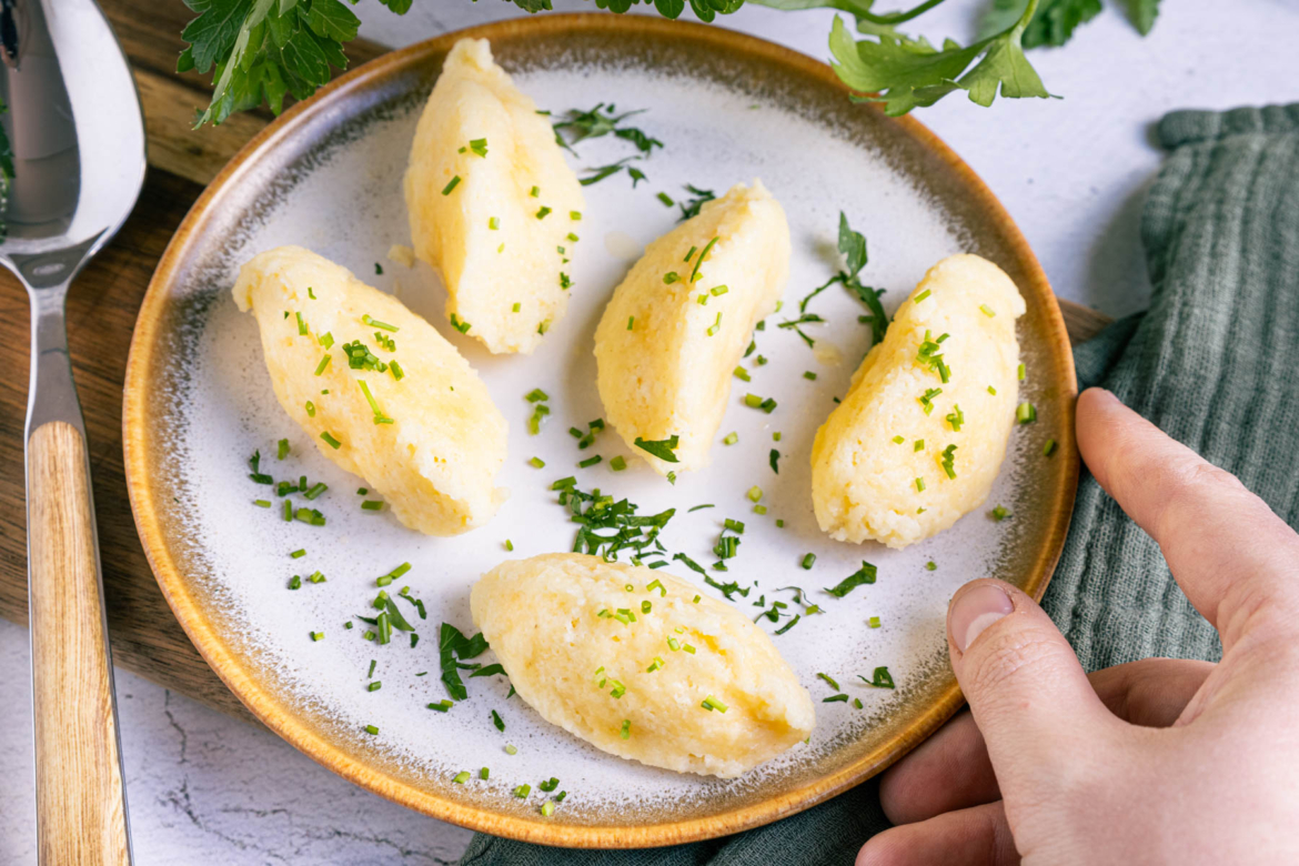 Grießnockerl: klassische Suppeneinlage