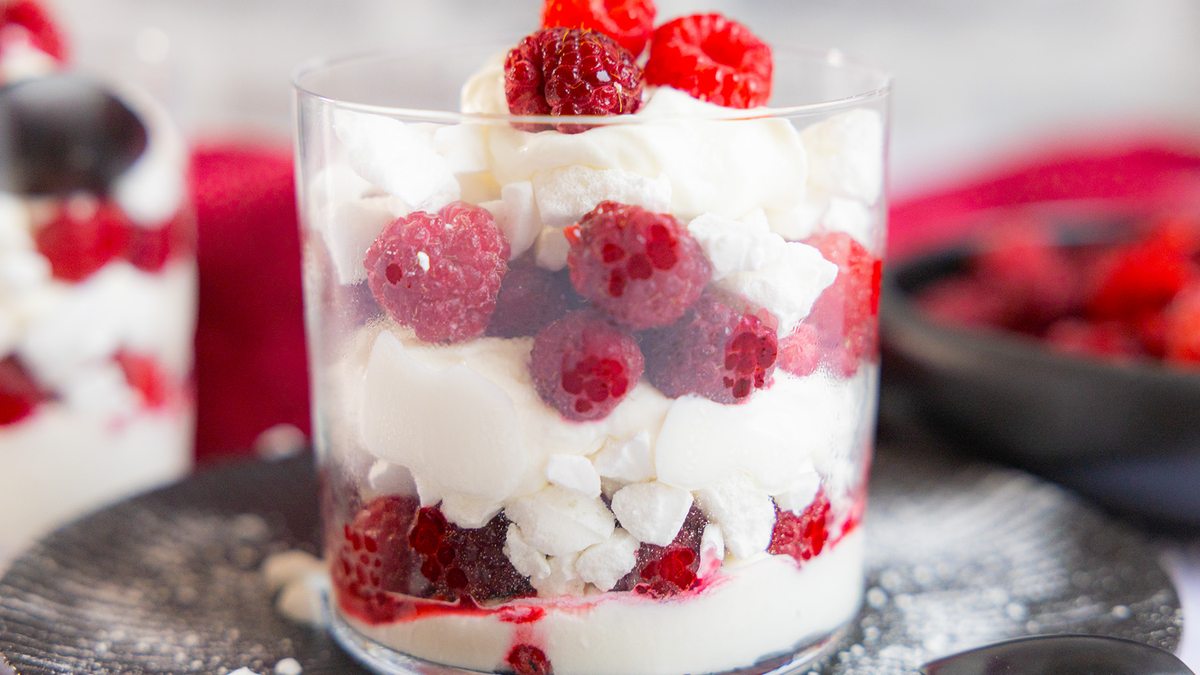 Himbeertraum mit Baiser