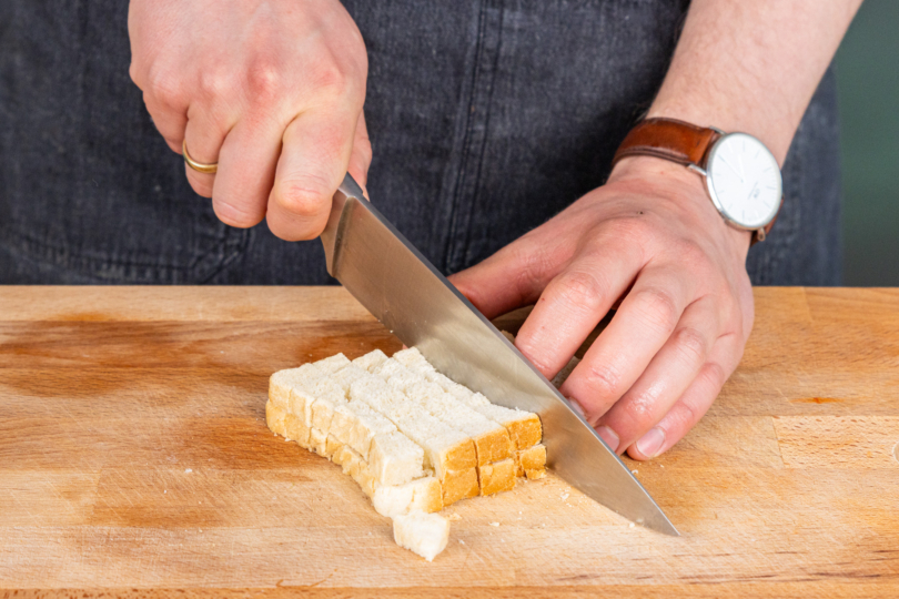 Toastscheiben schneiden