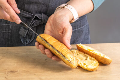 Eclairs aufschneiden