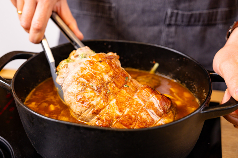Omas Schweinerollbraten zurück in Sub geben