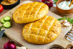 Dönerbrot mit Sesam backen