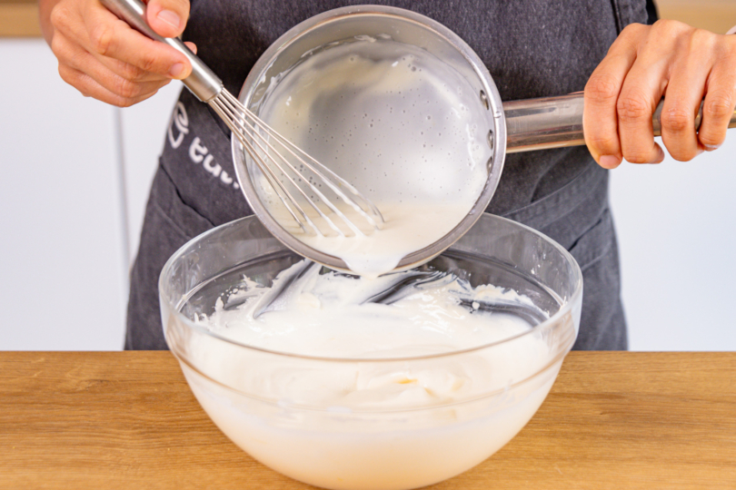 Gelatinemasse unter die Ricottacreme rühren