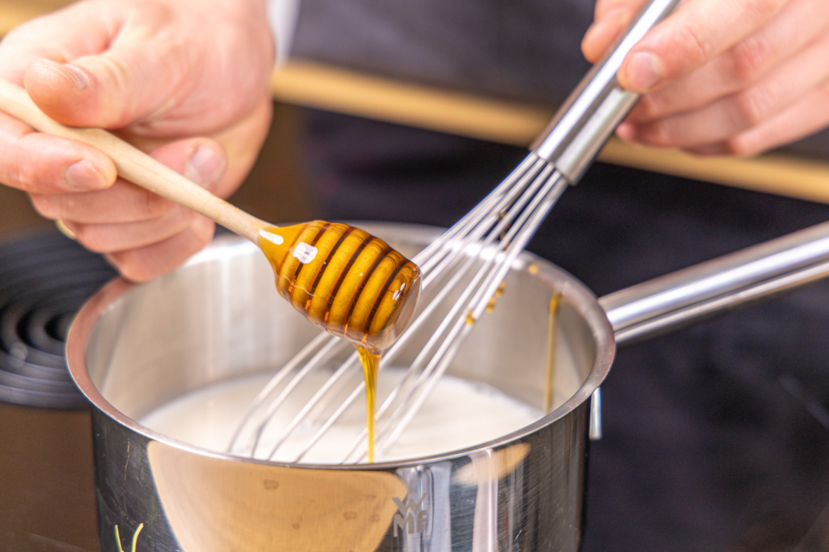 Heiße Milch mit Honig: einfach &amp; schnell