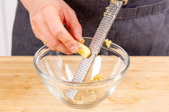 Lachs-Carpaccio mit asiatischer Marinade