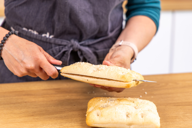 Focaccia aufschneiden