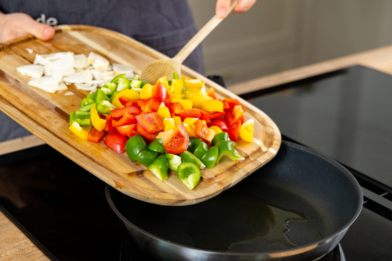 Paprika anbraten.