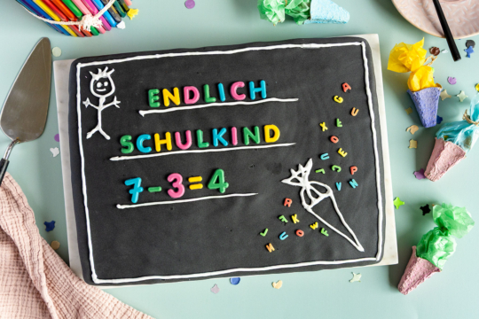 Schultafel-Kuchen: Blechkuchen für den Schulanfang