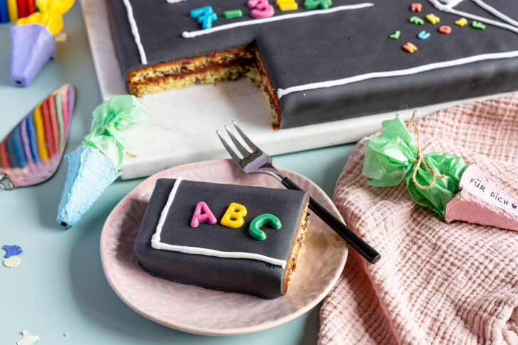 Stück Schultafel-Kuchen