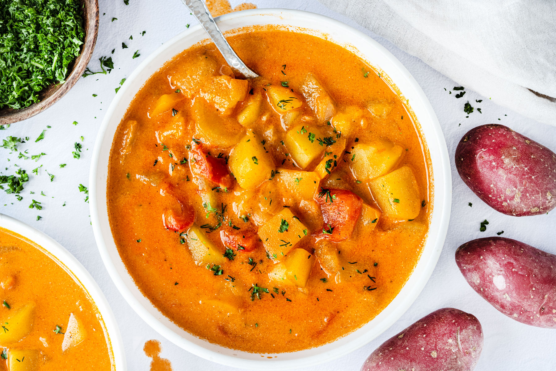 Vegetarischer Eintopf: Leckere Gemüsevielfalt in einem Topf Vegetarischer Eintopf: Leckere Gemüsevielfalt in einem Topf