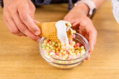 Eiswaffeln dekorieren
