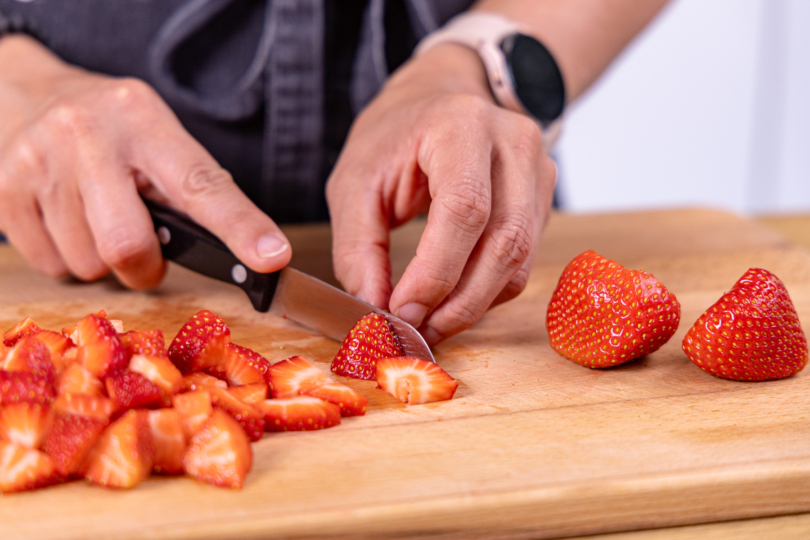 Erdbeeren schneiden