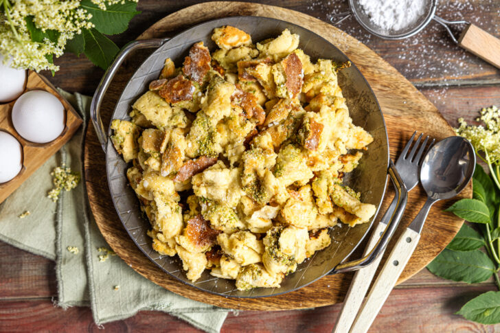Holunderblüten-Kaiserschmarrn