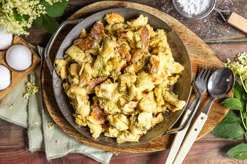 Holunderblüten-Kaiserschmarrn