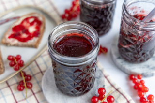 Johannisbeergelee aus Saft