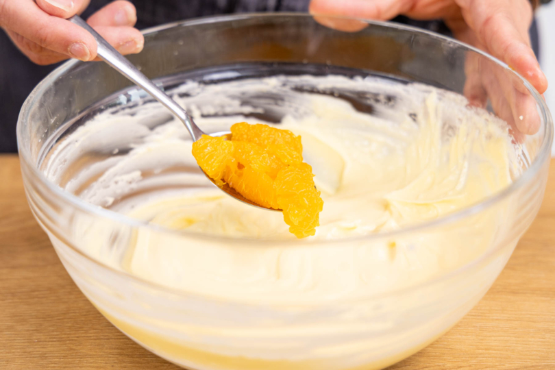 Mandarinen zur Quarkmasse geben