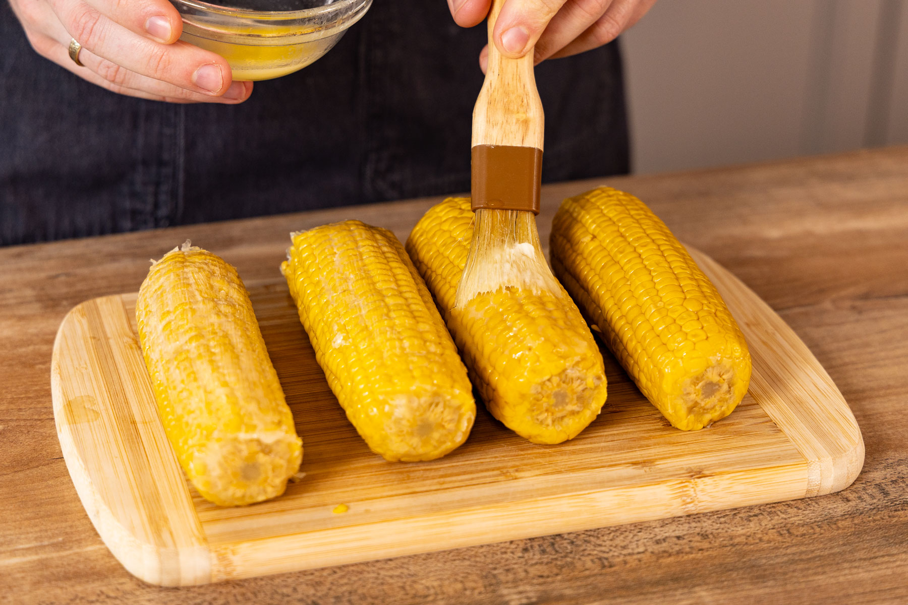 Maiskolben im Ofen zubereiten