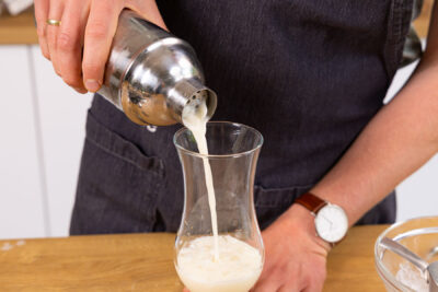 Virgin Piña Colada eingießen