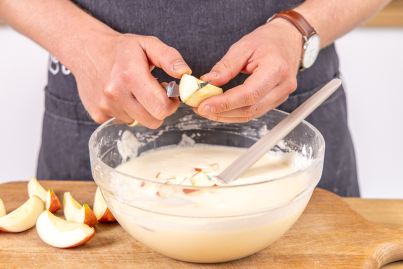 Apfel klein schneiden