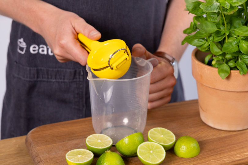Limetten ausdrücken