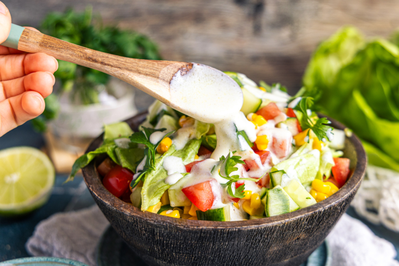 Blattsalat mit Joghurtdressing