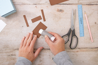 Kleben mit Leimstift