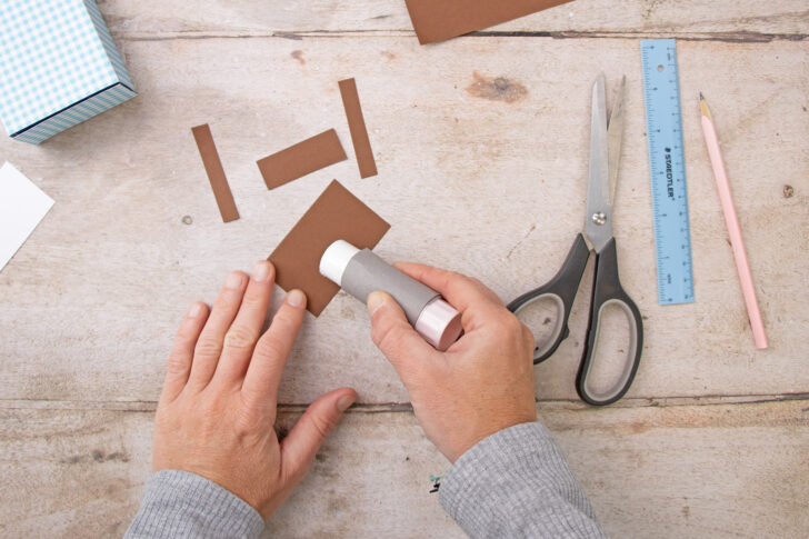 Kleben mit Leimstift