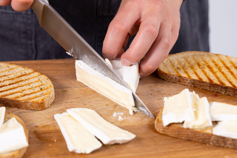 Käse schneiden