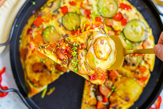 Kartoffel-Gemüse-Frittata: das einfache Rezept Stück