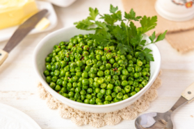 Klassisches Erbsengemüse nach Omas Rezept