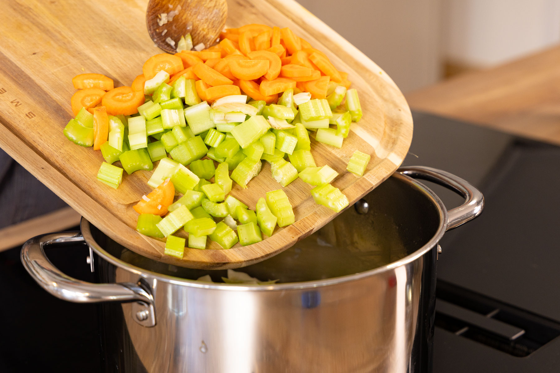 Kohlsuppe zum Abnehmen: das leichte Diät-Rezept