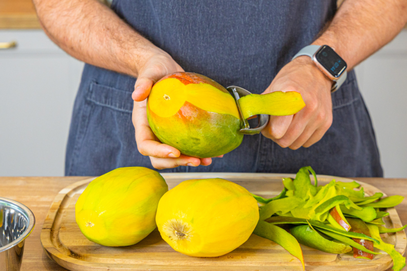 Mangos schaelen
